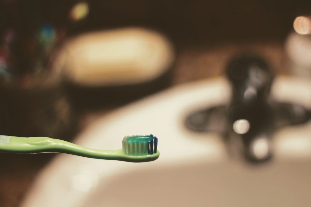 Život s rovátky - čištění zubů 