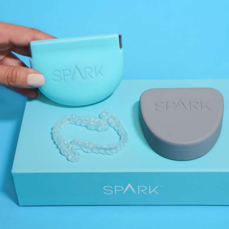 Neviditelná rovnátka Spark