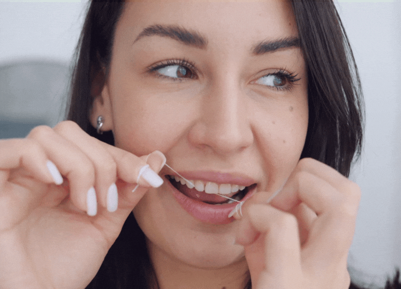 Zubní nit - jak ji používat